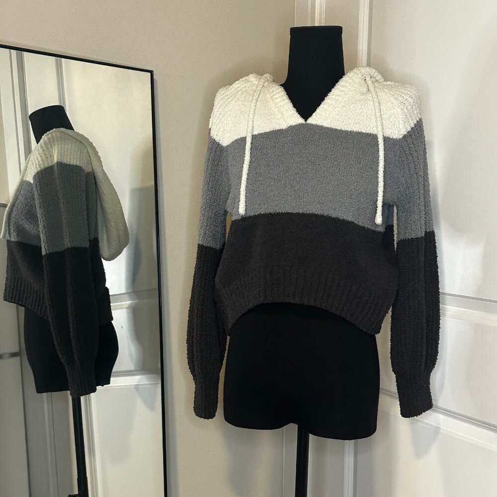 Hooded Pullover crop Sweater
